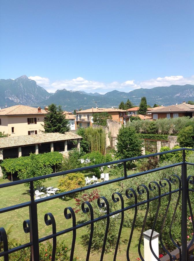 Hotel Belvedere Torri Del Benaco Exterior foto